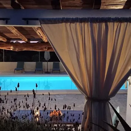 Casa Puig De Mar, Con Piscina Y Jardin'